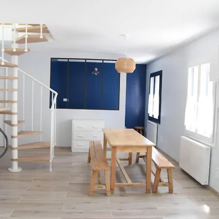 Maison Au Bord De La Vakantiehuis *